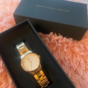 Daniel Wellington iconic link watch